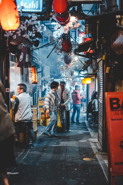 横丁の風景